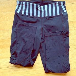 Lululemon laser cut crop